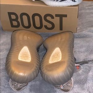Beluga YEEZY AUTHENTIC